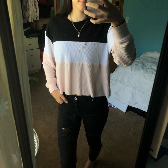 HOLLISTER ColorBlock Long Sleeve!:) - Picture 4 of 4